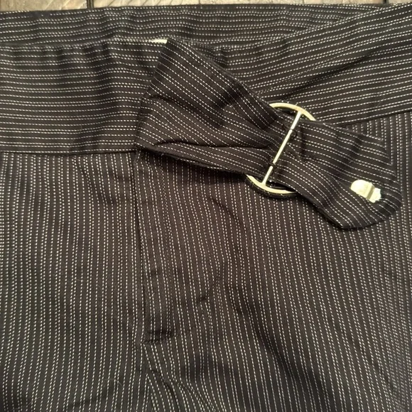 Candies capri pants size 7. - Picture 13 of 14